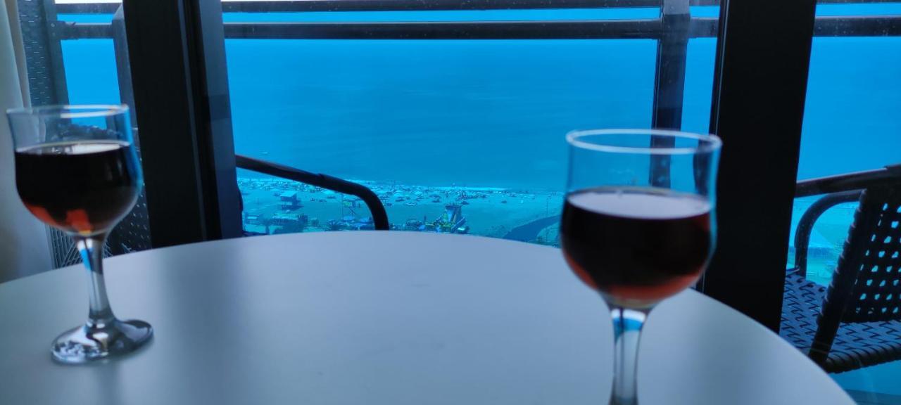 バトゥーミ Only Front Sea View, No Side View, Wonderful Panorama, High Floor, Location Guaranteeアパートホテル エクステリア 写真