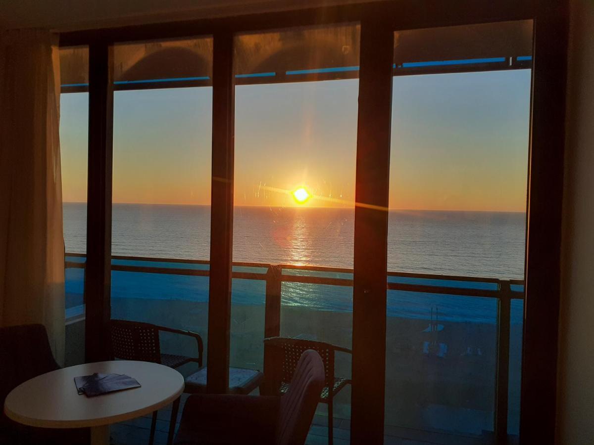 バトゥーミ Only Front Sea View, No Side View, Wonderful Panorama, High Floor, Location Guaranteeアパートホテル エクステリア 写真