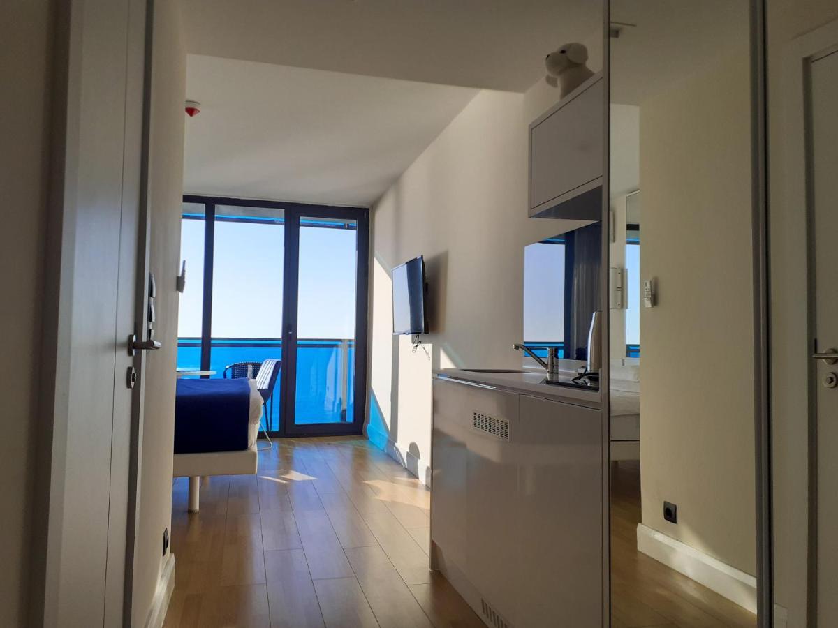 バトゥーミ Only Front Sea View, No Side View, Wonderful Panorama, High Floor, Location Guaranteeアパートホテル エクステリア 写真
